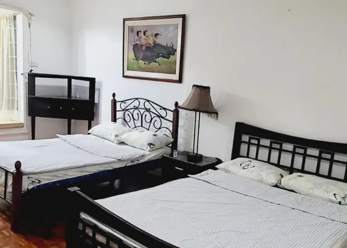 Casa Meyer's Bf Homes International House For Rent With Pool And Jacuzzi Manilla