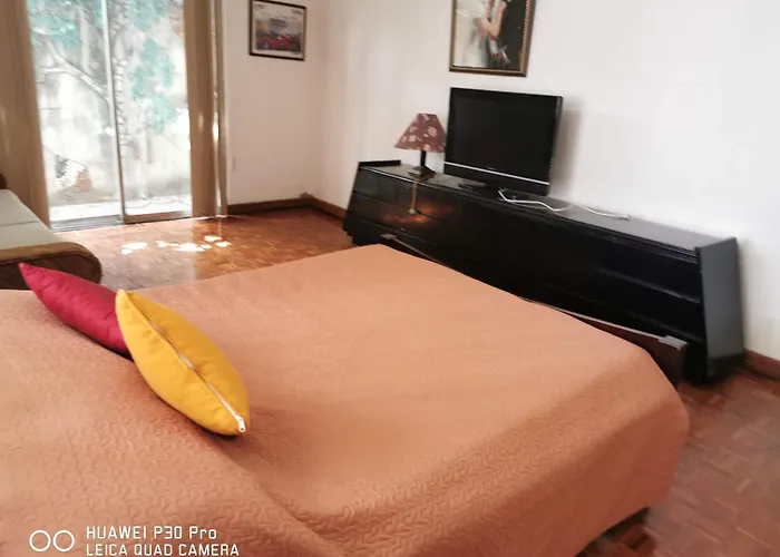 Accommodatie bij particulieren Casa Meyer's Bf Homes International House For Rent With Pool And Jacuzzi Manilla
