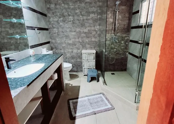 Casa Meyer's Bf Homes International House For Rent With Pool And Jacuzzi *